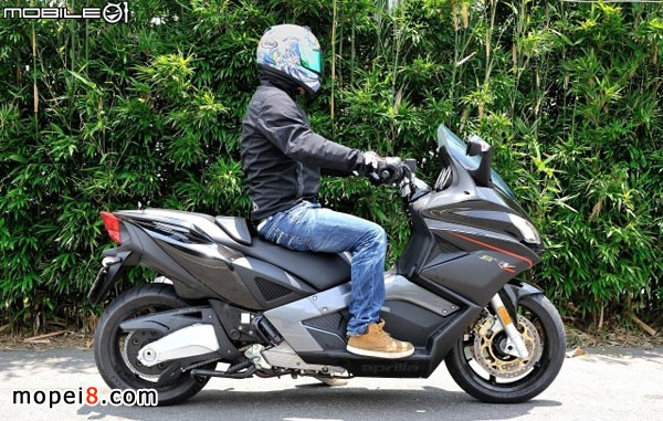 Śٿ_Aprilia SRV850Ħ܇