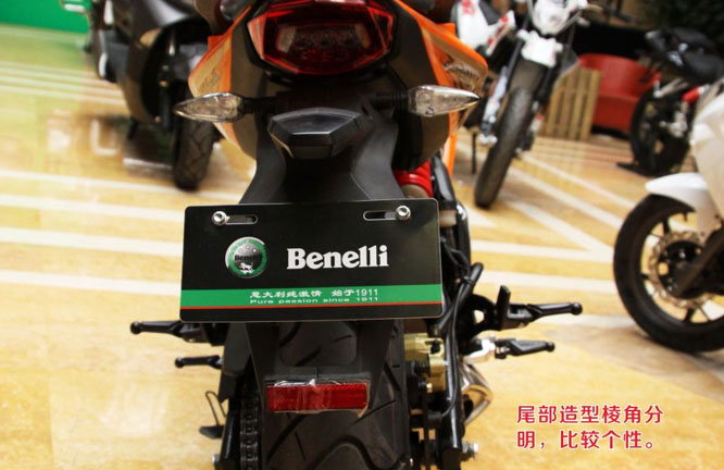 ؐ{Benelli {(ln)BJ300GSĦuy