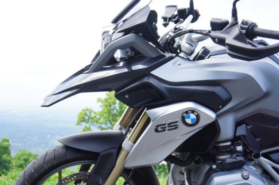 RðU(xin)܇(ch)2014BMW R1200GSĦ܇(ch)u(png)y(c)